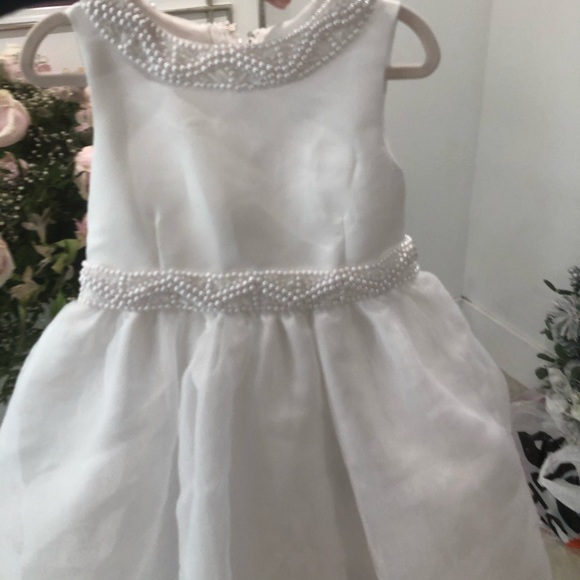 David’s Bridal flower girl dress 2T white - Picture 5 of 11